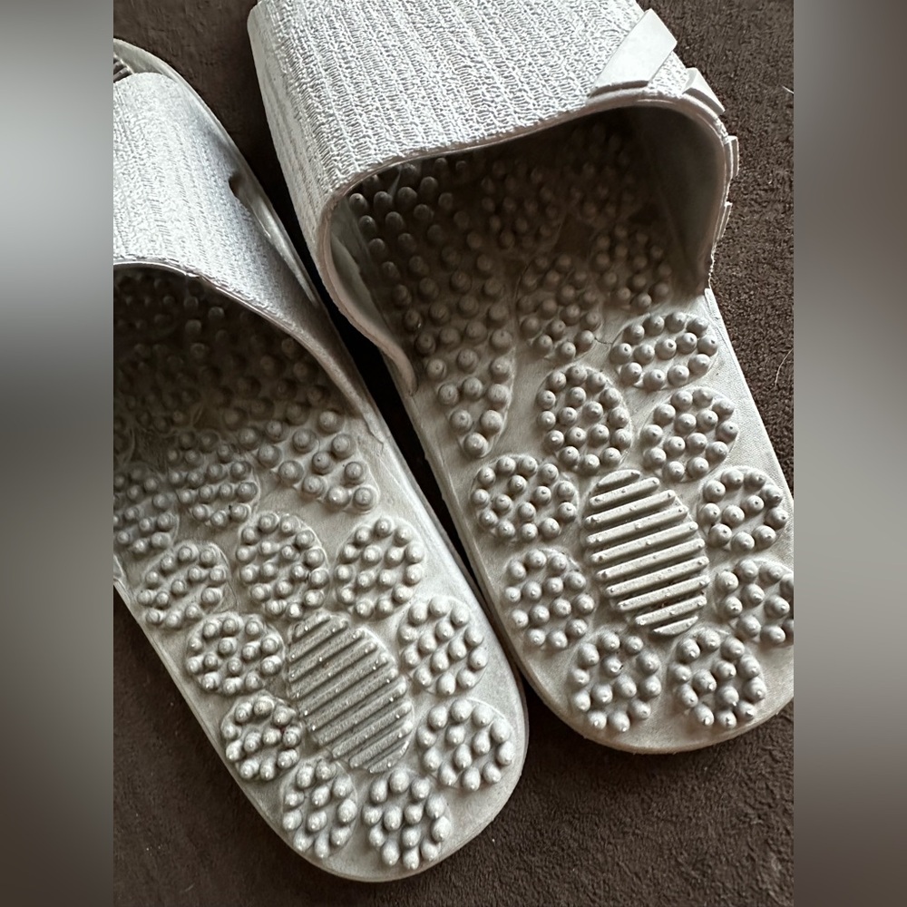 Massage sandals size 44-45 - Picture 2 of 3